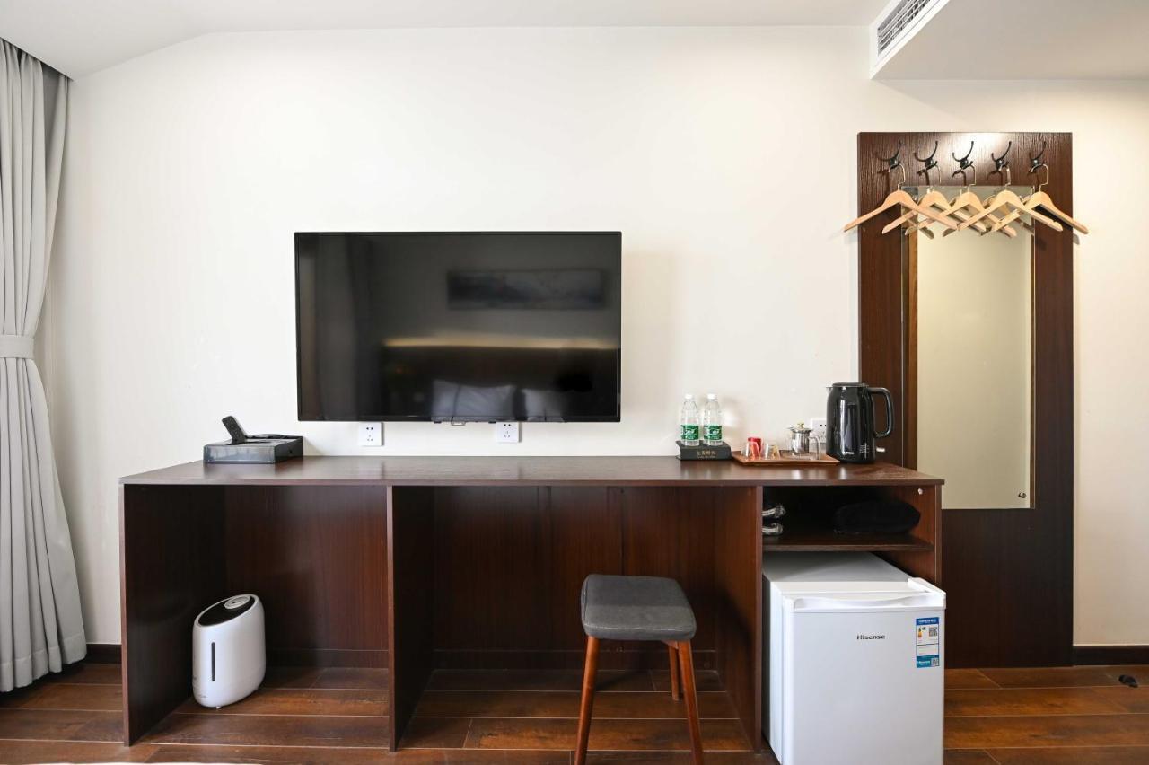Xingshe Alley Courtyard Hotel Beijing Wangfujing Forbidden City Branch - Breakfast Included & English Speaking Reception & Free Wifi And Laundry Room & Hutong Culture & Cat-Keeping & Flower-Growing Terrace & One Day Tour Service & Free Coffee Экстерьер фото