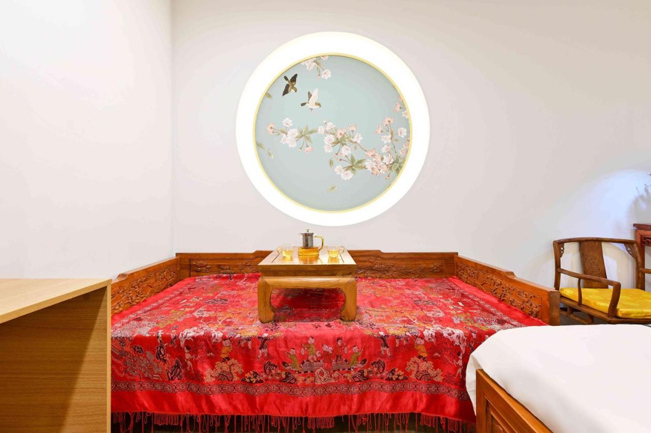 Xingshe Alley Courtyard Hotel Beijing Wangfujing Forbidden City Branch - Breakfast Included & English Speaking Reception & Free Wifi And Laundry Room & Hutong Culture & Cat-Keeping & Flower-Growing Terrace & One Day Tour Service & Free Coffee Экстерьер фото